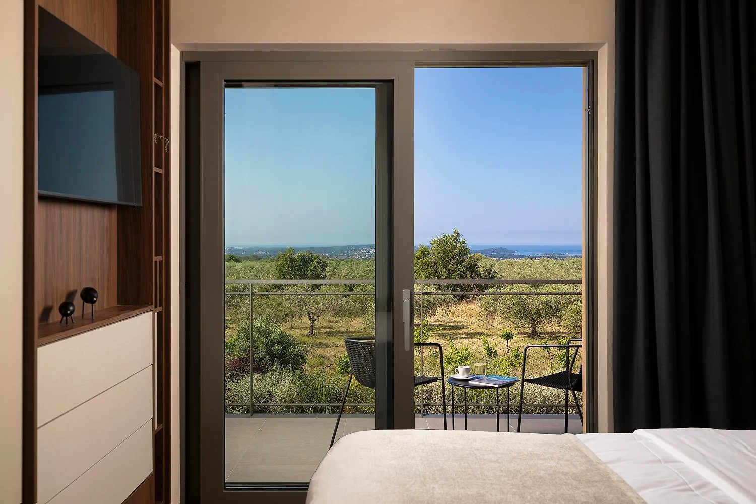 Villa Puerto De Paz For 8 People With 60 M2 Heated Pool, Sea View And Private Mini Golf 沃德年