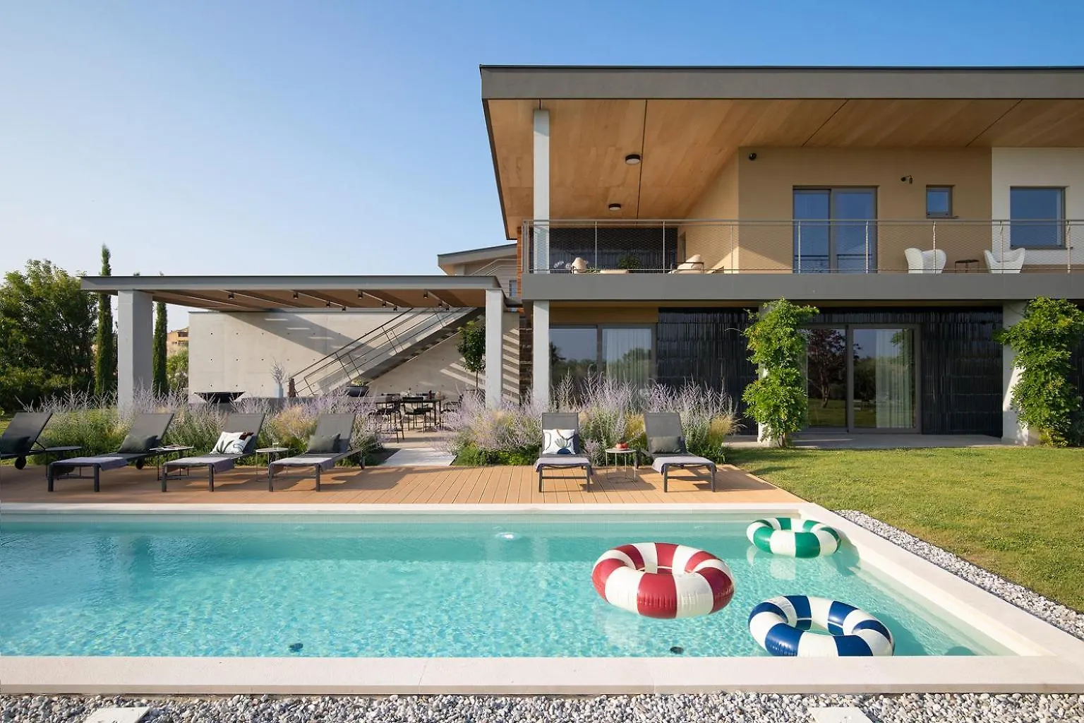 Villa Puerto De Paz For 8 People With 60 M2 Heated Pool, Sea View And Private Mini Golf 沃德年 克罗地亚