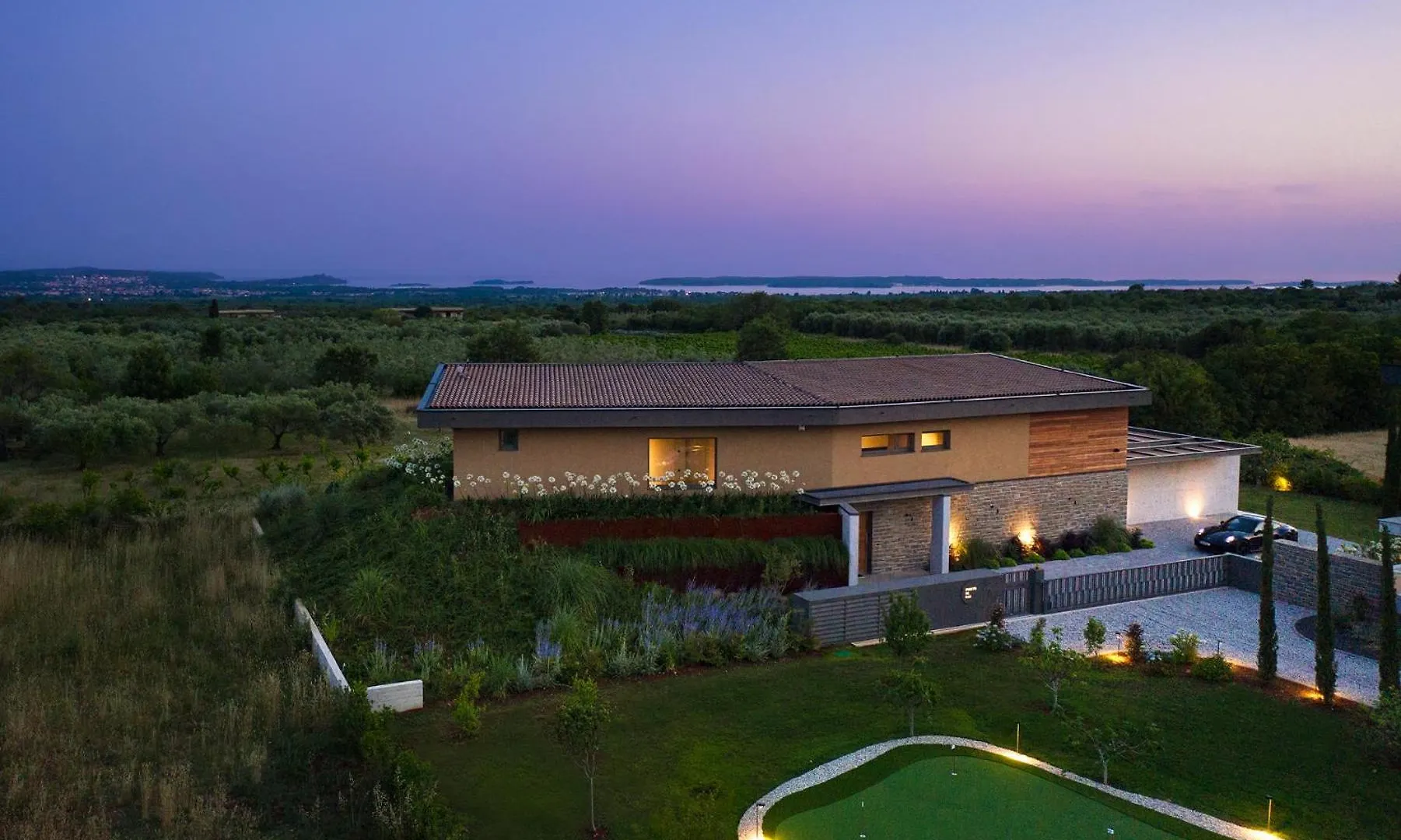 Villa Puerto De Paz For 8 People With 60 M2 Heated Pool, Sea View And Private Mini Golf 沃德年